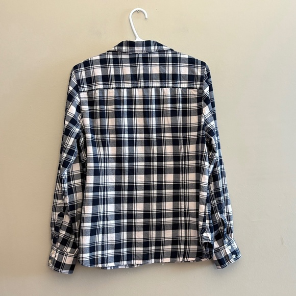 $9🎅🏼Tommy Hilfiger Black White & Baby Pink Plaid Button-Up Long Sleeve Flannel - Picture 9 of 15